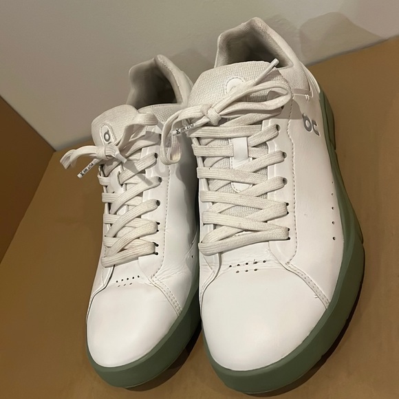 ON sneaker - Picture 3 of 10